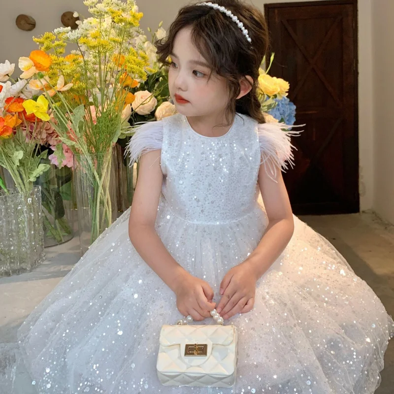 Girls' Summer New High-End White Sequined Bow Sleeveless Mesh Princess Flower Girl Dress
Girls' Summer New High-End White Sequined Bow Sleeveless Mesh Princess Flower Girl Dress