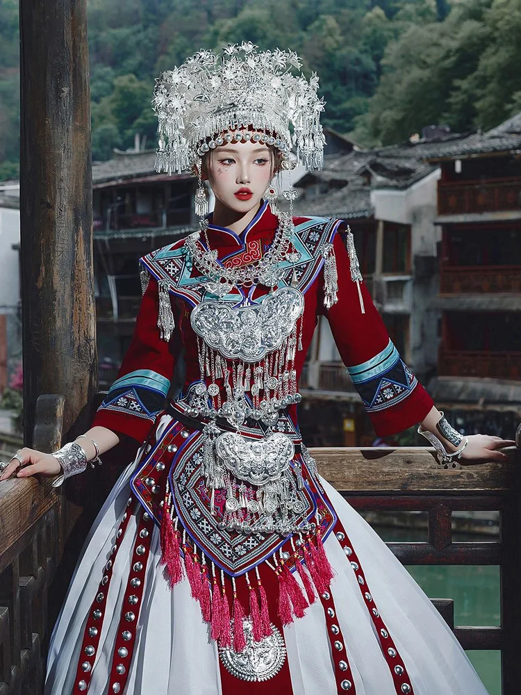Miao Clothing Female Ethnic New Dress Tujia Minority Style Wedding Clothes May Photography
Miao Clothing Female Ethnic New Dress Tujia Minority Style Wedding Clothes May Photography