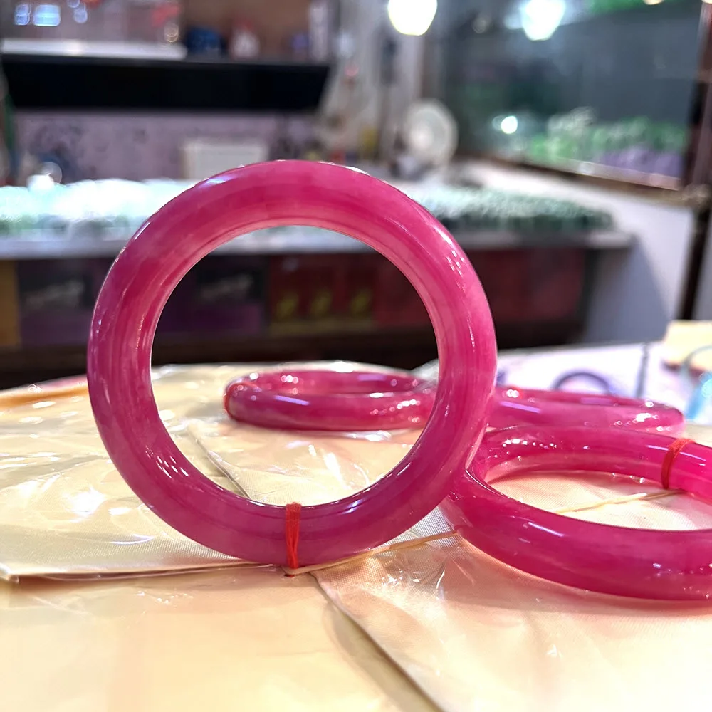 Free Shipping 54~62mm Natural Rose Color Myanmar Jade Jadeite Round Bangles High Quality Stone Bangle Bracelet Jewelry Bracelet
Free Shipping 54~62mm Natural Rose Color Myanmar Jade Jadeite Round Bangles High Quality Stone Bangle Bracelet Jewelry Bracelet