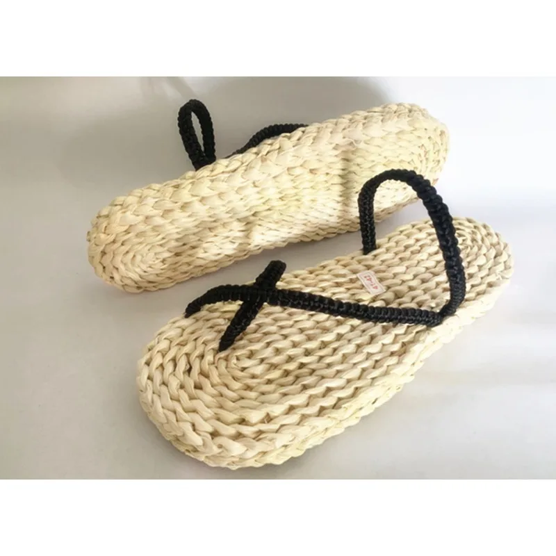 One Piece Luffy Shoes Cos props flip-flops couples men and women corn husk woven straw sandals casual shoes
One Piece Luffy Shoes Cos props flip-flops couples men and women corn husk woven straw sandals casual shoes
