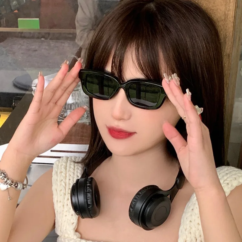 Korean New Style Women Sun glasses Rectangle Shape Stylish UV400 Protection Woman Glasses High Quality Sunglasses Men
Korean New Style Women Sun glasses Rectangle Shape Stylish UV400 Protection Woman Glasses High Quality Sunglasses Men