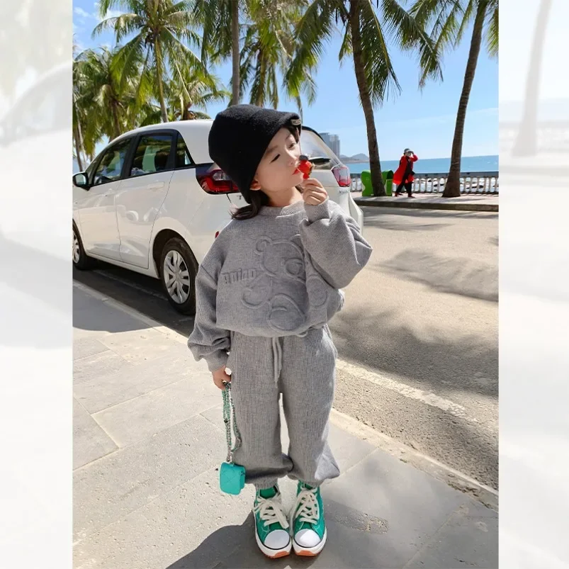 Autumn Girls' Clothes New Suit Children's Autumn Sports Two-piece New Suit Little Girl Baby Casual Sweater Suit Girl Outfit Set
Autumn Girls' Clothes New Suit Children's Autumn Sports Two-piece New Suit Little Girl Baby Casual Sweater Suit Girl Outfit Set