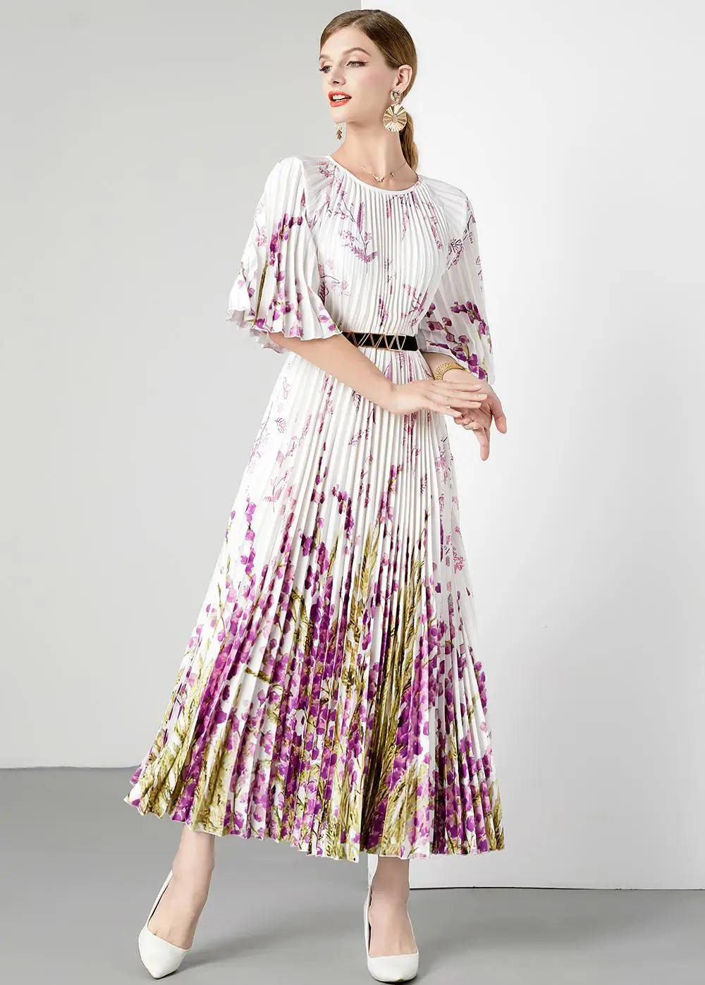 2023 summer new temperament women floral skirt fresh print age reduction floral skirt mulberry silk skirt
2023 summer new temperament women floral skirt fresh print age reduction floral skirt mulberry silk skirt