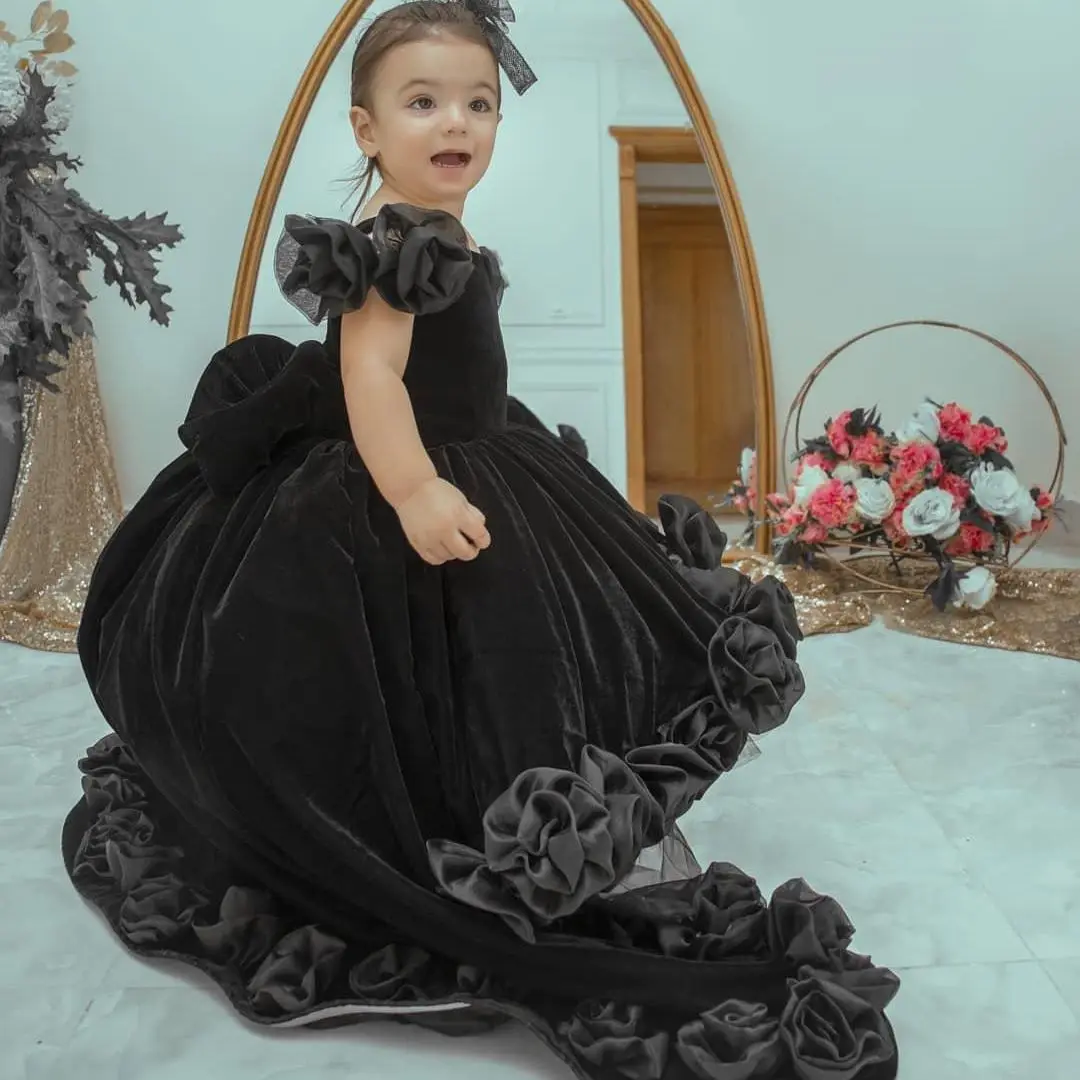 New Flower Girl Dress Glitter Tulle Appliques Children Wedding Party Gown First Communion Dress
New Flower Girl Dress Glitter Tulle Appliques Children Wedding Party Gown First Communion Dress