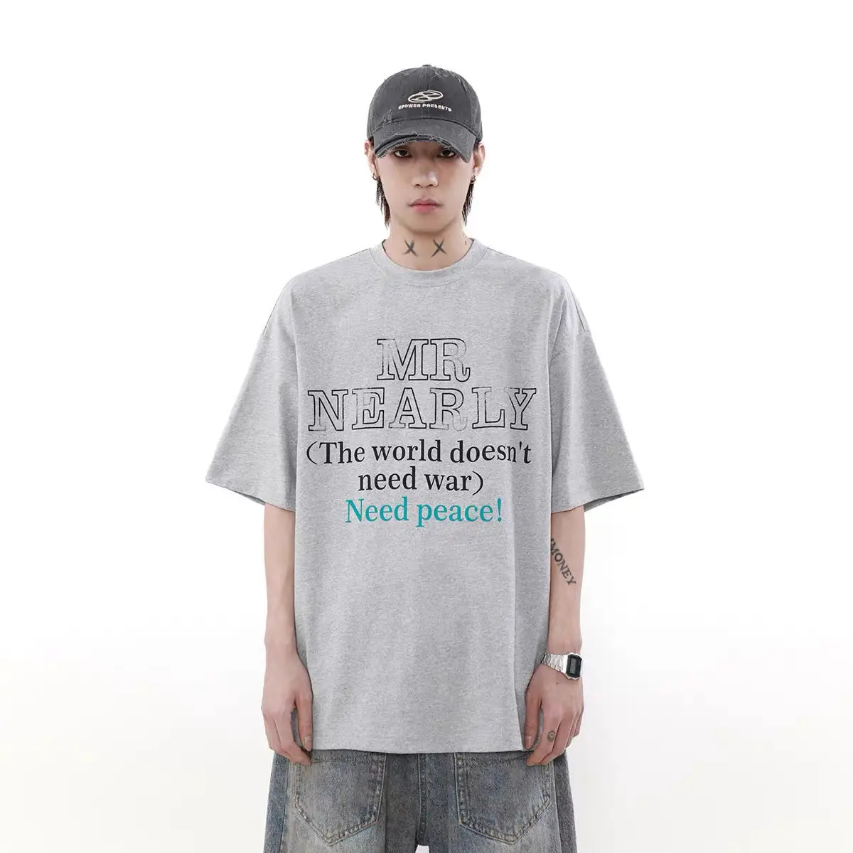 Fashionable Korean Simple Street Letter Printed T-shirt European and American Ins Summer Half-sleeved Tops Men and Women Couples
Fashionable Korean Simple Street Letter Printed T-shirt European and American Ins Summer Half-sleeved Tops Men and Women Couples
