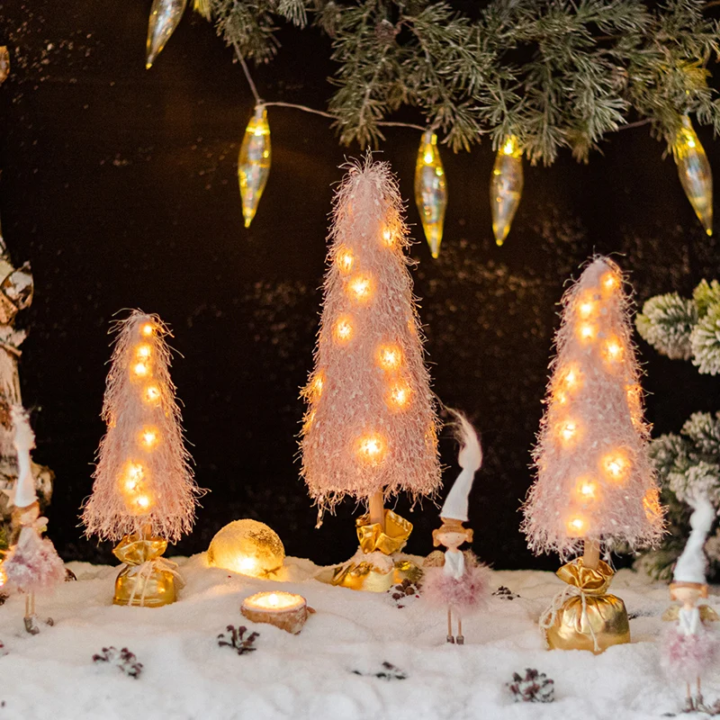Mini pink Christmas tree ornaments with lights glowing Christmas wedding party holiday atmosphere decorations navidad 2021
Mini pink Christmas tree ornaments with lights glowing Christmas wedding party holiday atmosphere decorations navidad 2021