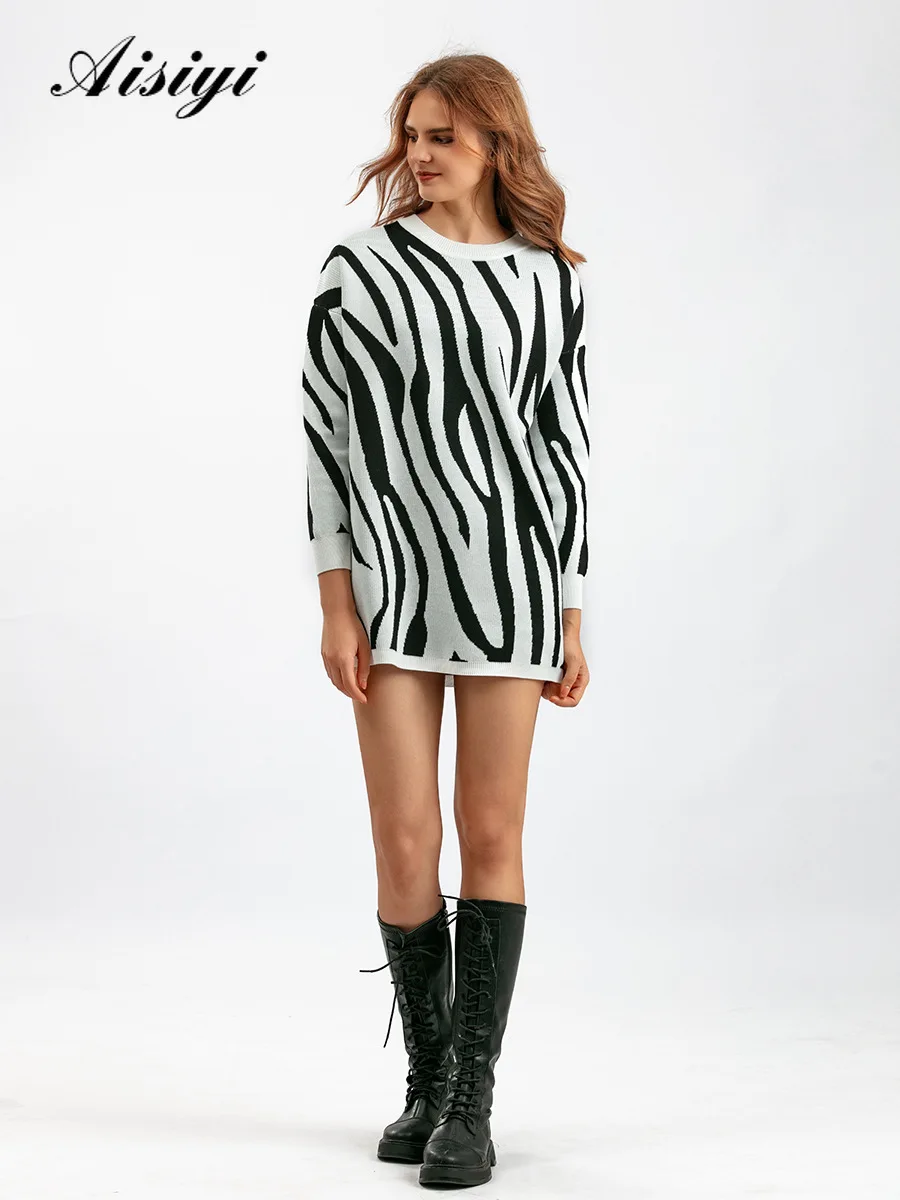 

Women's New Autumn and Winter Zebra Print Fashion Knitted Pullover Sweater Large Size Crew-neck Sweater