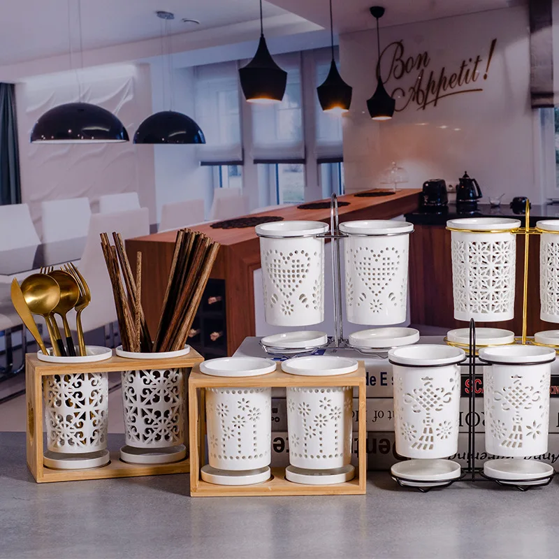 European Hollow Ceramic Chopsticks Tube Tableware Storage Set Spoon Storage Rack Bucket Knife Fork Storage Box Kitchen Utensils
European Hollow Ceramic Chopsticks Tube Tableware Storage Set Spoon Storage Rack Bucket Knife Fork Storage Box Kitchen Utensils
