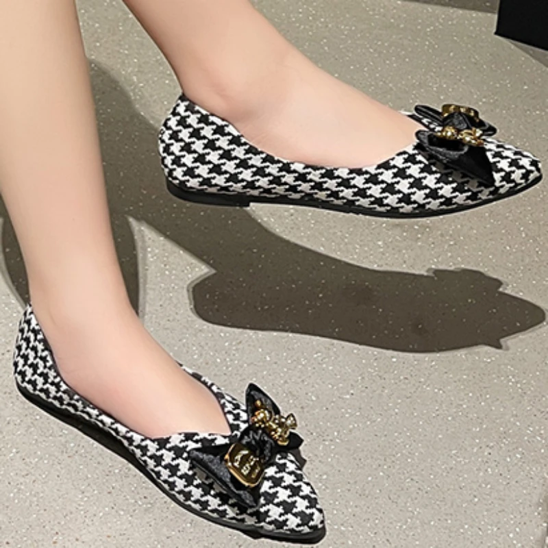 Bowknot Flats for Women Fashion New Light Women's Slip on Walking Shoes Plus Size Female Loafers Outdoor Ladies Casual Shoes
Bowknot Flats for Women Fashion New Light Women's Slip on Walking Shoes Plus Size Female Loafers Outdoor Ladies Casual Shoes