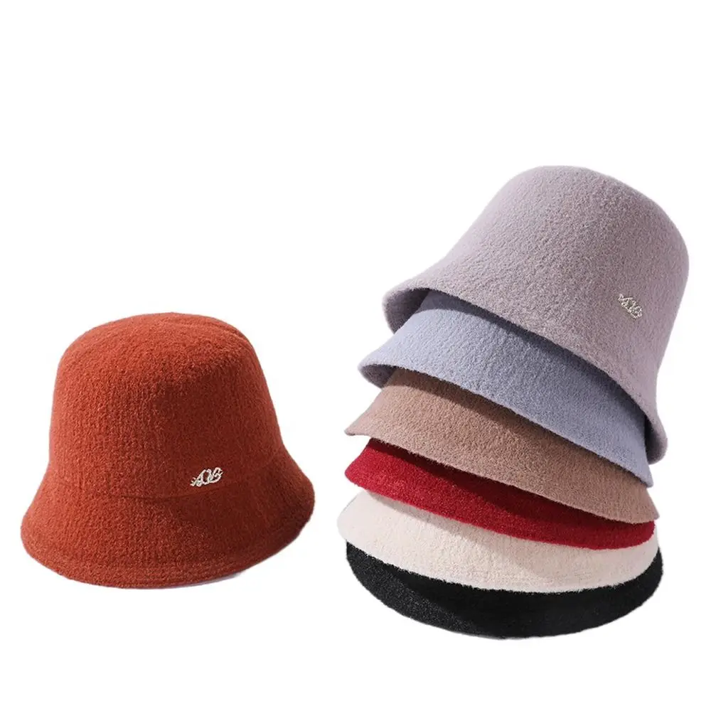 

Fashion For Ladies Ear Protector Winter Gift AB Diamond Plush Panama Hat Fisherman Hat Knitted Hat Letter Bucket Cap
