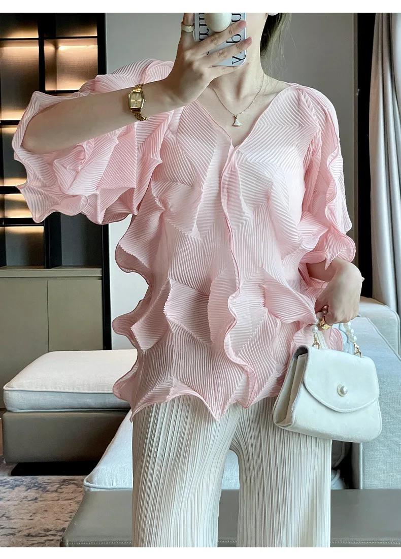 Miyake Pleated T-Shirt 2025 Summer Designer Model Sheer Loose T-Shirt French Elegant Peplum High End Pleated Top Tunic Clothing Miyake Pleated T-Shirt 2025 Summer Designer Model Sheer Loose T-Shirt French Elegant Peplum High End Pleated Top Tunic Clothing