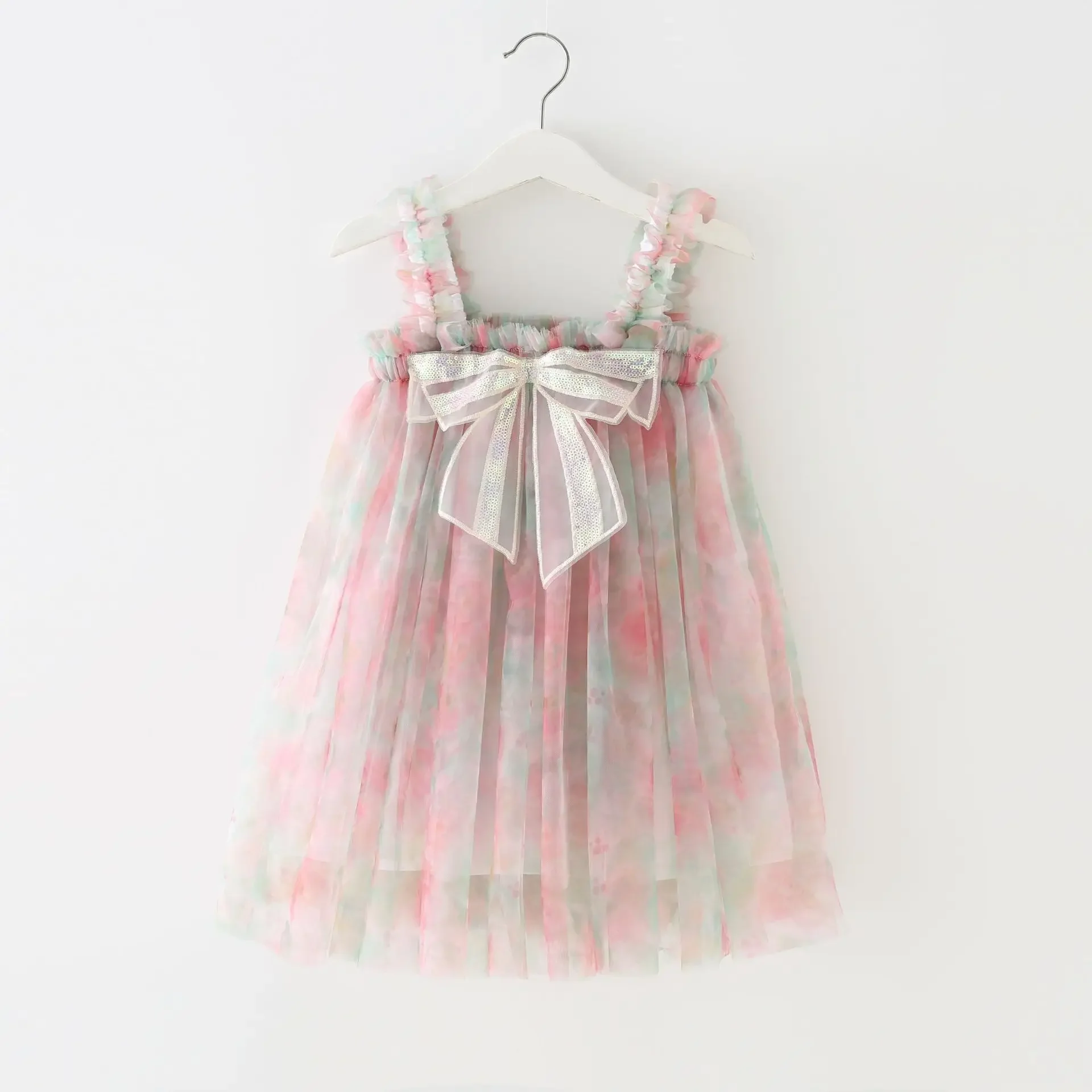 

Новое платье для маленьких девочек, модные маленькие милые платья принцессы с цветочной вышивкой и подтяжками, платье на 1-й день рождения, подарок для девочек
