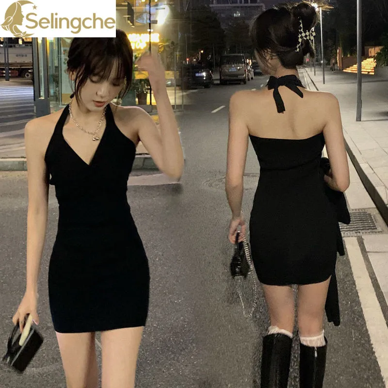 

Pure Desire to Hang Neck V-neck Dress for Women 2024 Spring/summer New Slim Fit and Slimming Backless Skirt