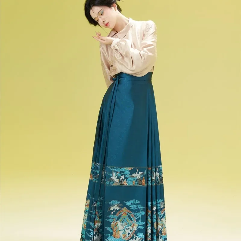 Original Ming Hanfu Dress New Chinese Horse Face Skirt Mix Match Han Element Semi-turtleneck Top Mamian Dress Presale 30 Days
Original Ming Hanfu Dress New Chinese Horse Face Skirt Mix Match Han Element Semi-turtleneck Top Mamian Dress Presale 30 Days
