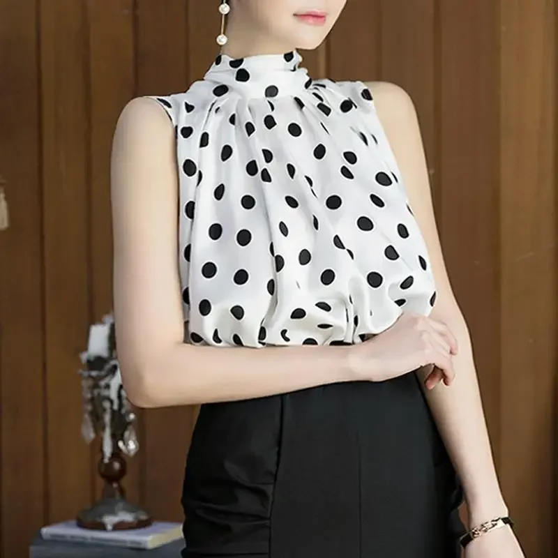 Summer White Polka Dot Fluttering Belt Hanging Neck Sleeveless Shirt Women Crop Tops Korean Fashion Scarf Neck Top Undershirt
Summer White Polka Dot Fluttering Belt Hanging Neck Sleeveless Shirt Women Crop Tops Korean Fashion Scarf Neck Top Undershirt