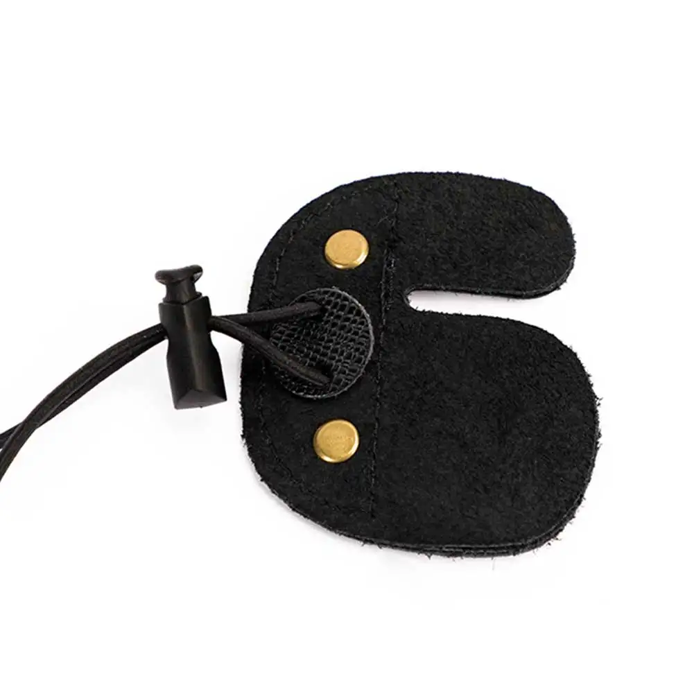 High Quality Finger Protector Archery Finger Tabs 7*7.5cm Adjustable Recurve Bow Fur Inside Guard Leather Protective Red Strap
High Quality Finger Protector Archery Finger Tabs 7*7.5cm Adjustable Recurve Bow Fur Inside Guard Leather Protective Red Strap