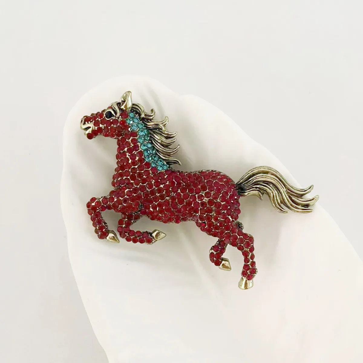 MITTO FASHION JEWELRIES AND HIGH-END ACCESSORIES COLORED RHINESTONES PAVED HAPPY RUNNING HORSE VINTAGE PIN WOMEN DRESS BROOCH
MITTO FASHION JEWELRIES AND HIGH-END ACCESSORIES COLORED RHINESTONES PAVED HAPPY RUNNING HORSE VINTAGE PIN WOMEN DRESS BROOCH