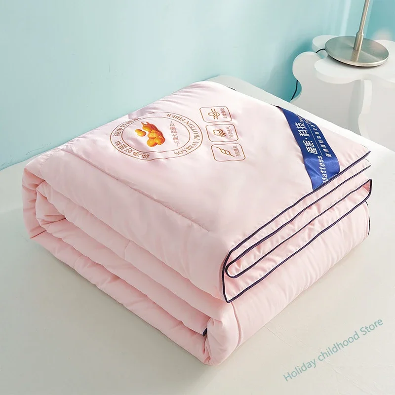 Cool Ice Silk Thin Quilt Soybean Fiber High Quality Cold Bedding Quilts for Summer Mechanical Wash Quilted Comforter Queen Size
Cool Ice Silk Thin Quilt Soybean Fiber High Quality Cold Bedding Quilts for Summer Mechanical Wash Quilted Comforter Queen Size