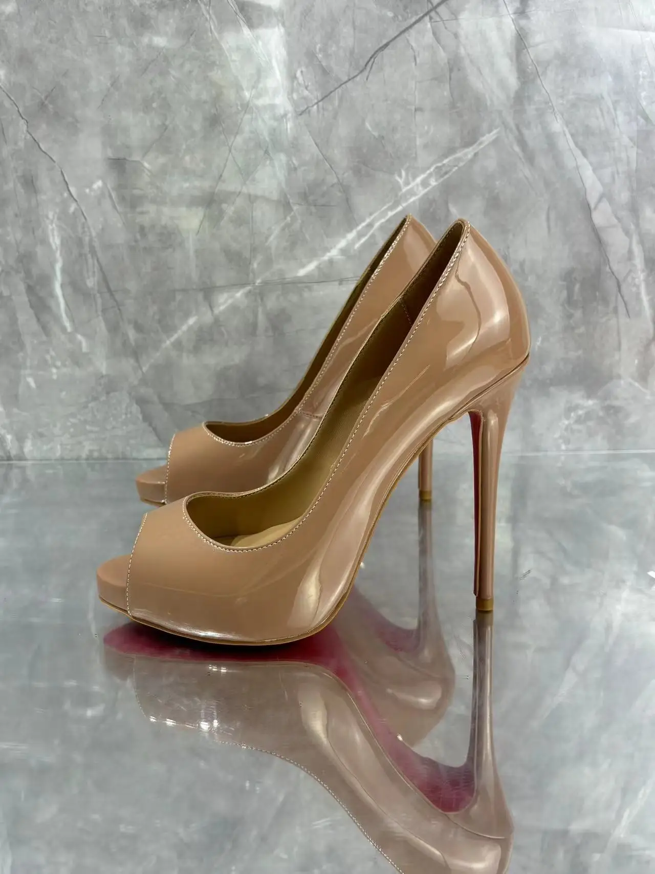 

2024 Women's Patent Leather Shallow Ultra-high Heel Waterproof Platform Fish Mouth High Heels Stiletto Single Shoes