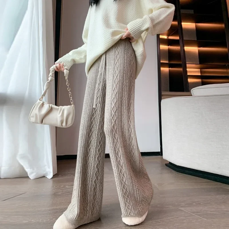 Knitted Twist Wide-leg Pants Women's Spring and Autumn New Style High-waist Drawstring Loose and Thin Design Casual Pants Trend
Knitted Twist Wide-leg Pants Women's Spring and Autumn New Style High-waist Drawstring Loose and Thin Design Casual Pants Trend