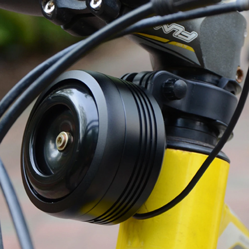 Bicycle Bell Electric Horn With Alarm USB Charging Super Sound for Scooter MTB Bike 1300mAh Safety Anti-theft Alarm 125db Loud
Bicycle Bell Electric Horn With Alarm USB Charging Super Sound for Scooter MTB Bike 1300mAh Safety Anti-theft Alarm 125db Loud