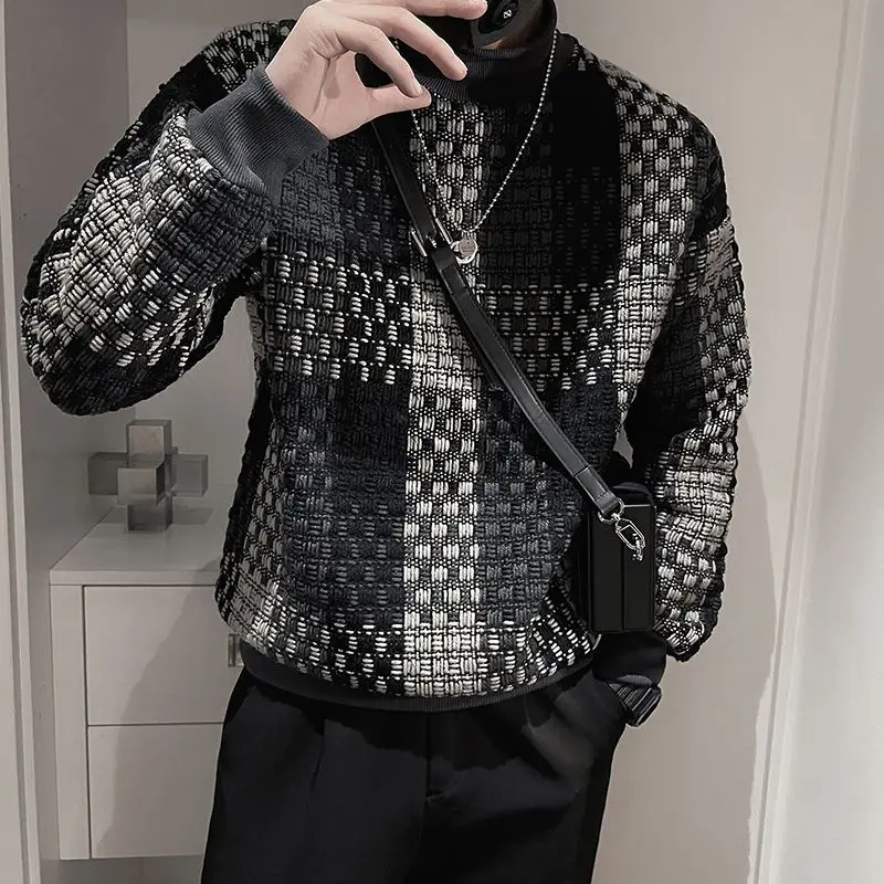 Men's autumn new color-block trendy brand small fragrance casual texture sweatshirt men's trend ruffian top jacket
Men's autumn new color-block trendy brand small fragrance casual texture sweatshirt men's trend ruffian top jacket