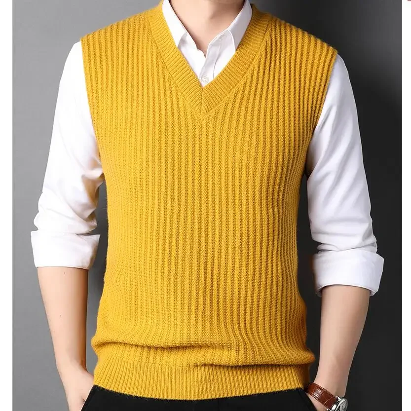 

2023 Sweater Vest Men Plus Size S-4XL Spring Autumn Oversize Mens Vests Solid Simple All-match V-neck Couples Retro Khaki Soft
