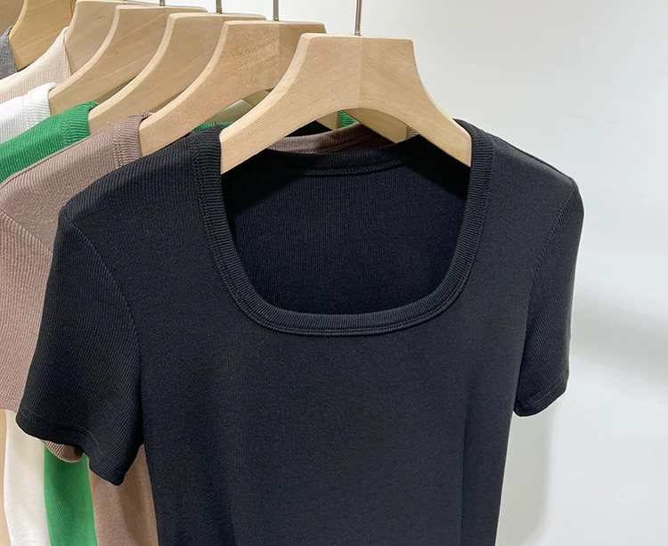 تي شيرت نسائي جديد لعام 2024 بقصة ضيقة وأكمام قصيرة، ياقة مربعة مع تصميم خيوط، أنيق للربيع والصيف، ملابس كاجوال عصرية تي شيرت نسائي جديد لعام 2024 بقصة ضيقة وأكمام قصيرة، ياقة مربعة مع تصميم خيوط، أنيق للربيع والصيف، ملابس كاجوال عصرية