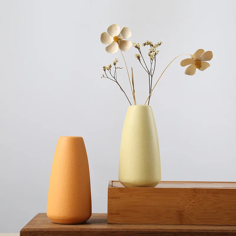 Japanese-style Spot Beautiful Ceramic Frosted Vase Pastoral Dried Flowers Flowers Rough Pottery Small Vase Home Desktop Ornament
Japanese-style Spot Beautiful Ceramic Frosted Vase Pastoral Dried Flowers Flowers Rough Pottery Small Vase Home Desktop Ornament