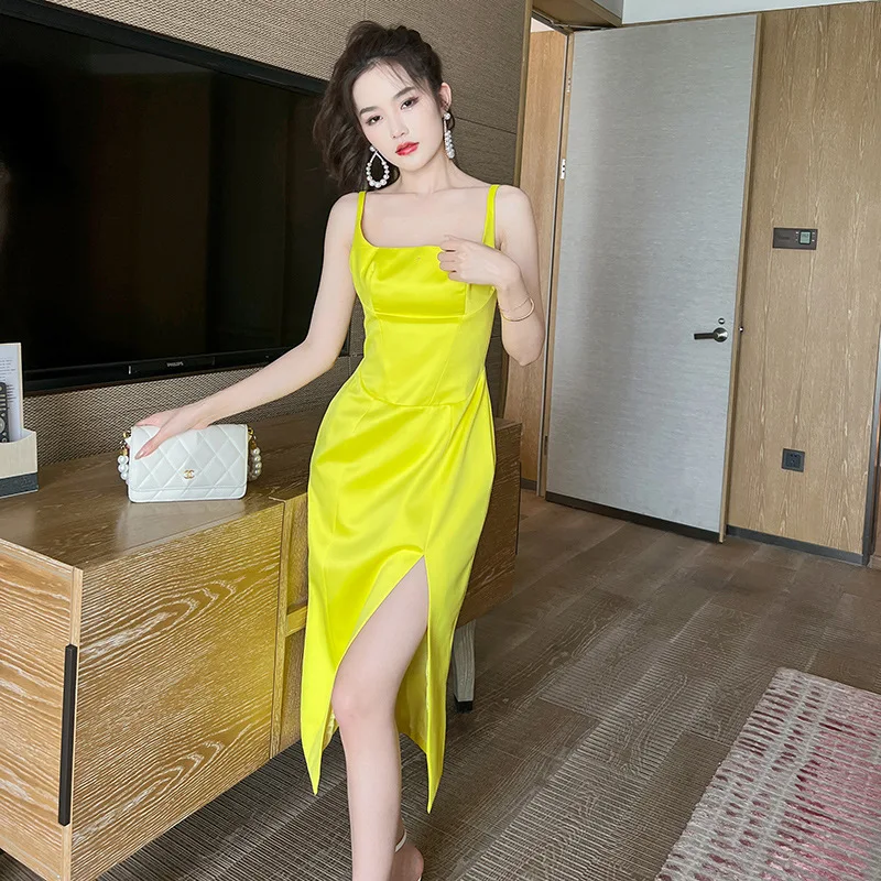 Harajpoo Fashion 2024 New Women Summer Minimalist Temperament Waistband Slit Sleeveless Dress Square Neck Tank Top Vestidos
Harajpoo Fashion 2024 New Women Summer Minimalist Temperament Waistband Slit Sleeveless Dress Square Neck Tank Top Vestidos