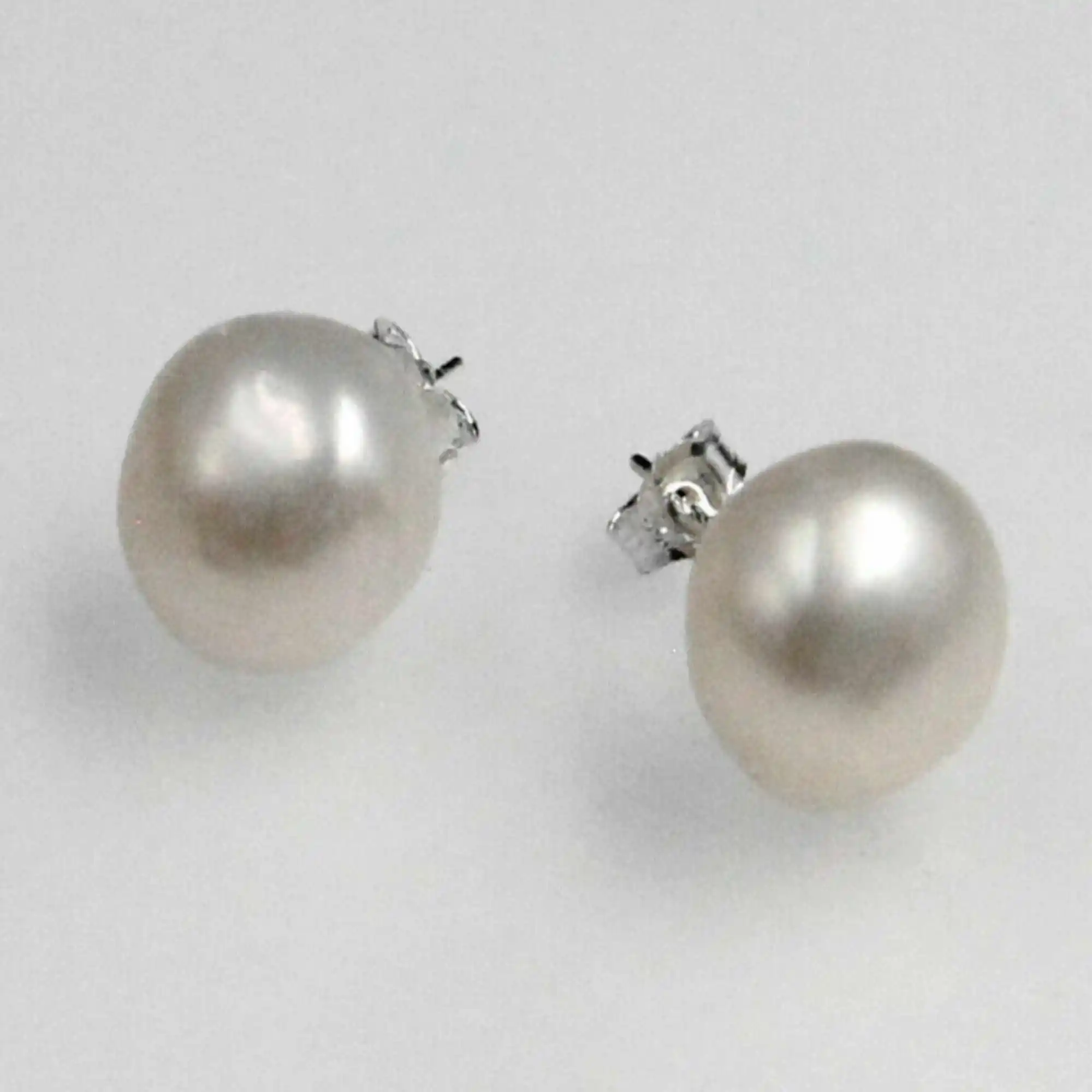 Classic 11-12 mm Irregular Baroque Pearl Earrings 925 silver hook Ear stud Hook New Year Christmas Holiday gifts Easter
Classic 11-12 mm Irregular Baroque Pearl Earrings 925 silver hook Ear stud Hook New Year Christmas Holiday gifts Easter