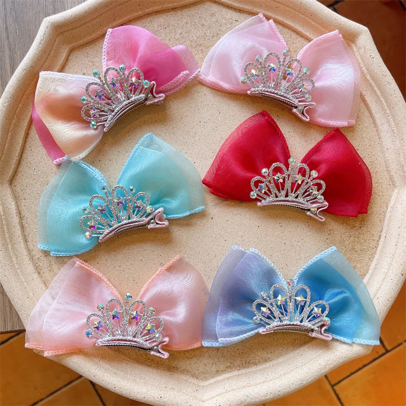 Children's Ice Crown Bow Hair Clip Korean Version of Girls' Headwear Baby Princess Super Fairy Hair Card Hair Accessories
Children's Ice Crown Bow Hair Clip Korean Version of Girls' Headwear Baby Princess Super Fairy Hair Card Hair Accessories