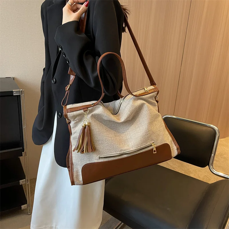 

Fashionable Commuter Large Capacity Canvas Women's Spring Summer New Spliced Contrast Handheld One Shoulder Crossbody Bag