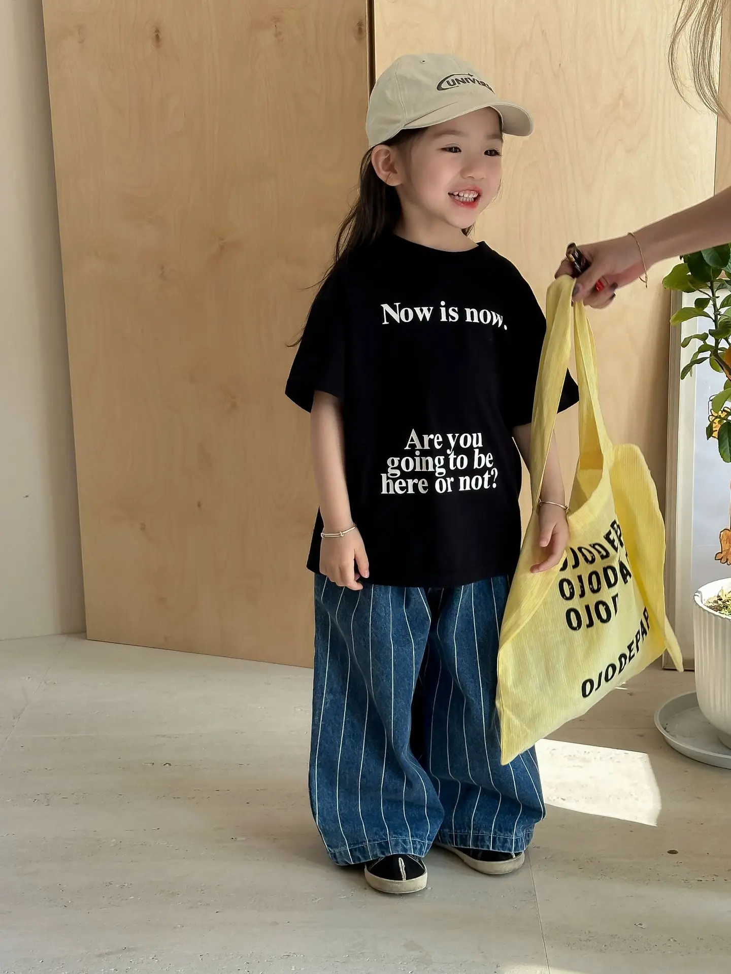 2025 Spring New Children Striped Denim Trousers Baby Boys Casual Pants Toddler Girls Wide Leg Pants Kids Fashion Loose Jeans 14 S53190dae005f47379f4b942561ed2903J