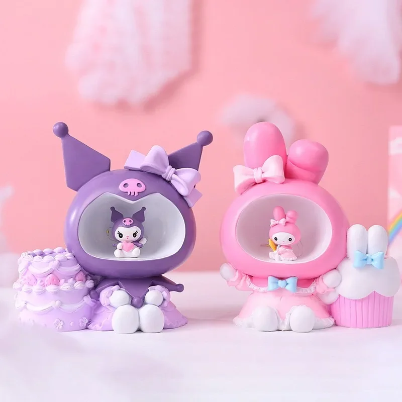 Anime Kawaii Sanrio Kuromi My Melody Cartoon Pen Containerl Night Light Pendant Accessories Children Student Girl Birthday Gift
Anime Kawaii Sanrio Kuromi My Melody Cartoon Pen Containerl Night Light Pendant Accessories Children Student Girl Birthday Gift