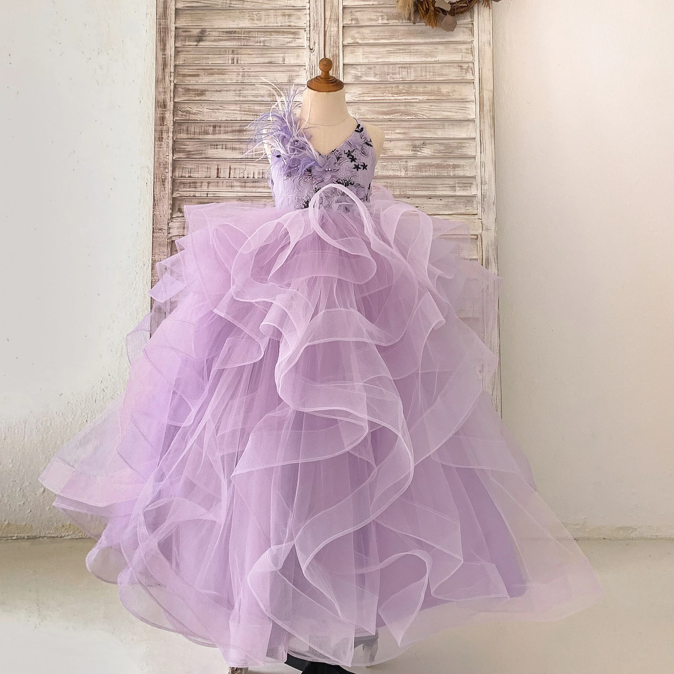 

Lavender Purple Tulle 3D Beaded Lace Wedding Flower Girl Dress Kids Party Dress Princess Birthday Gown Puffy Couture Dress