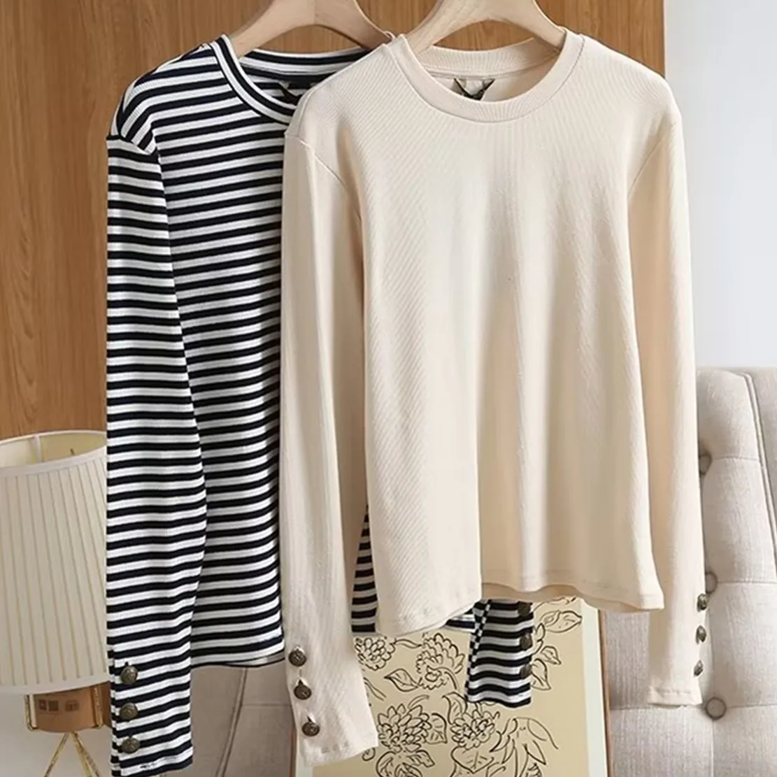 Jenny&Dave 2024 England Style Fashion Simple Striped Round Collar Long Sleeve Short Knitwear Casual Sweaters Women Tops
Jenny&Dave 2024 England Style Fashion Simple Striped Round Collar Long Sleeve Short Knitwear Casual Sweaters Women Tops