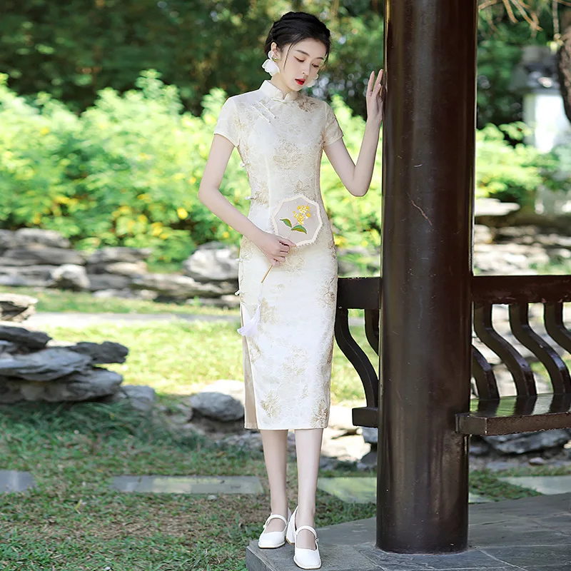 Young Girls' 2023 New Spring and Autumn Daily Cheongsam Improved Version Mid Long Lace Chinoiserie Style Dress Qipao for Women
Young Girls' 2023 New Spring and Autumn Daily Cheongsam Improved Version Mid Long Lace Chinoiserie Style Dress Qipao for Women