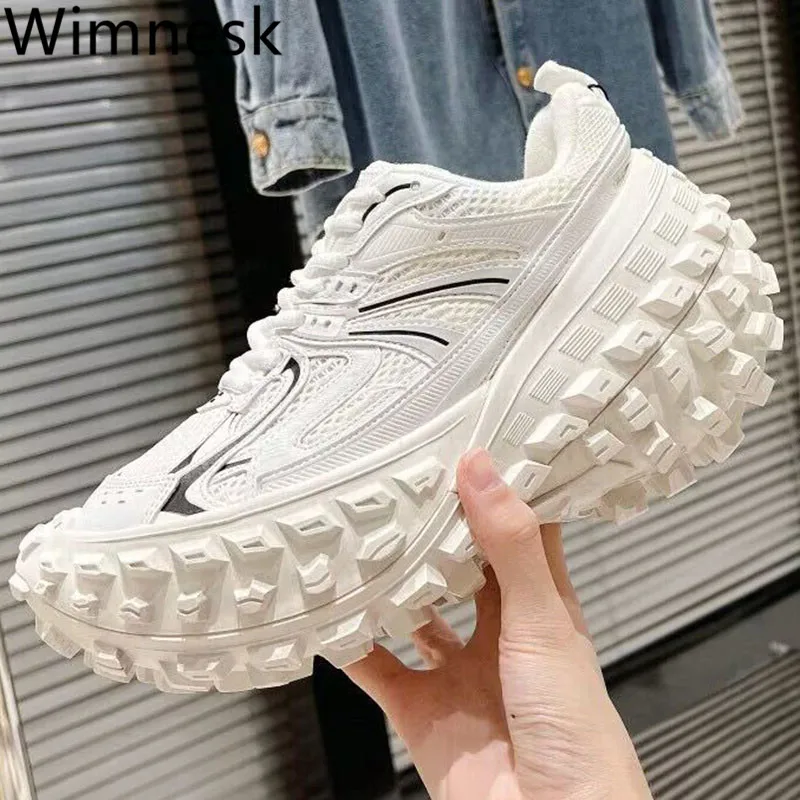 

Autumn New Round Toe Runway Women Thick Bottom Sneakers Lace Up Platform Height Increasing Non-slip Outside Casual Sports Shoes