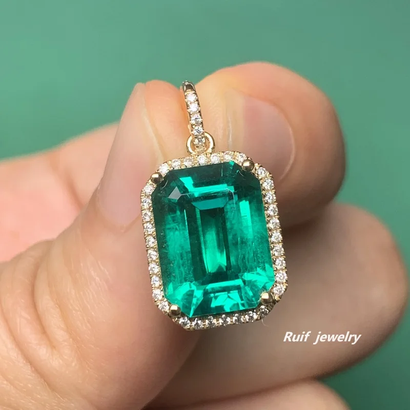 

Ruif Customization 18k Gold about 4.5ct Lab Grown Emerald Pendant for Women Anniversary Gift