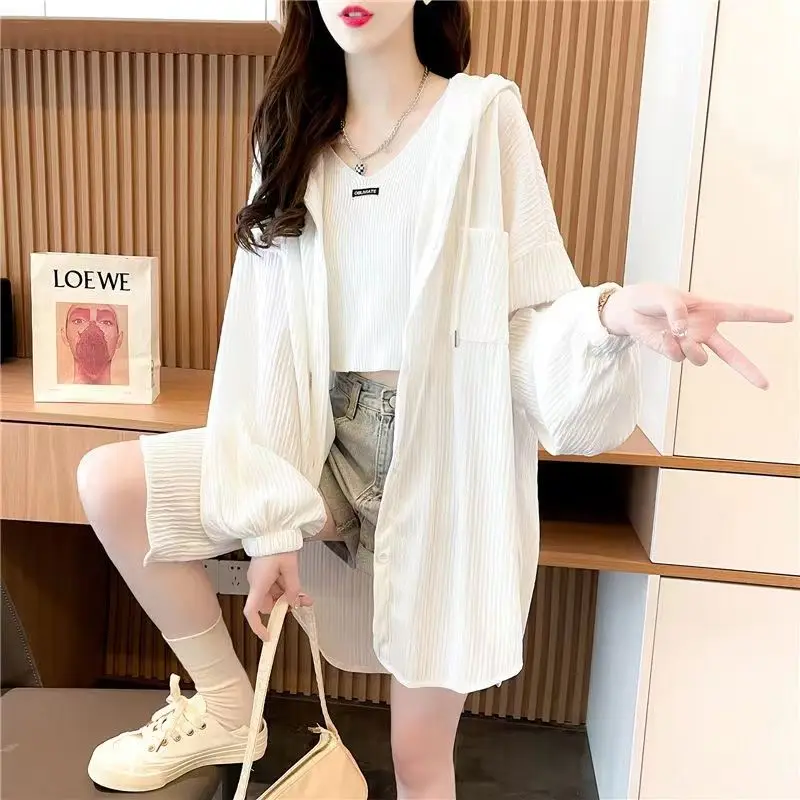 2024 Female Korean Mid Length Hooded Sunscreen Clothing Women Spring Summer Thin Loose Casual Stylish Shirt Sun Protection Coat
2024 Female Korean Mid Length Hooded Sunscreen Clothing Women Spring Summer Thin Loose Casual Stylish Shirt Sun Protection Coat