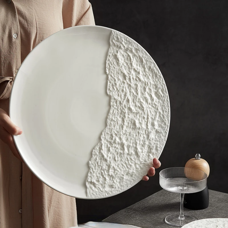 

Креативная керамическая тарелка в европейском стиле в западном стиле для ресторанов, высококлассная белая домашняя тарелка для отеля