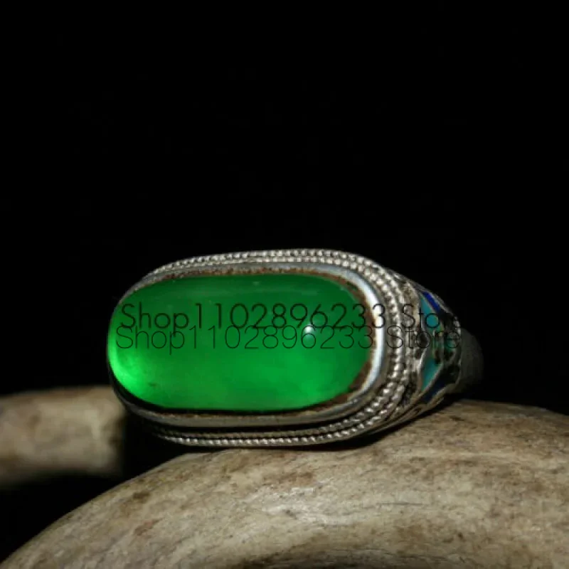 

Chinese Old Craft Made Old Tibetan Silver Cloisonne Inlaid Green jade Ring