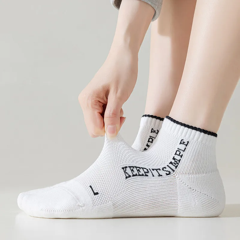 Cotton Sports Socks Hollow Out Mesh Breathable Low Cut Short Socks Women Gym Fitness Yoga Cycling Running Socks Elastic Non-slip
Cotton Sports Socks Hollow Out Mesh Breathable Low Cut Short Socks Women Gym Fitness Yoga Cycling Running Socks Elastic Non-slip