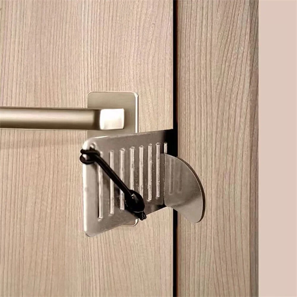 Secure Door Lock System Portable and Lightweight Perfect for Home Travel and Hotel Use Fits Inward Opening Doors
Secure Door Lock System Portable and Lightweight Perfect for Home Travel and Hotel Use Fits Inward Opening Doors