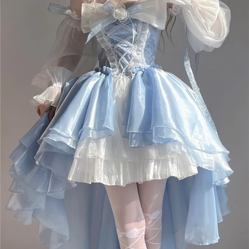 Blue short front long back design flower marriage heavy industry train pompadour skirt
Blue short front long back design flower marriage heavy industry train pompadour skirt
