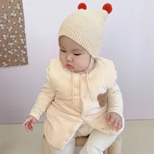 Newborn Baby Romper Quilted Soft Cotton Solid Color Cute Bear Printing Winter Keep Warm Windproof Jumpsuit Cotton Vest New Hot
Newborn Baby Romper Quilted Soft Cotton Solid Color Cute Bear Printing Winter Keep Warm Windproof Jumpsuit Cotton Vest New Hot