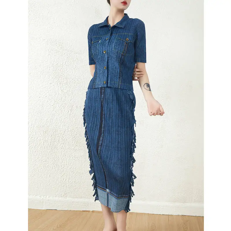 Pleated retro suit women's new short sleeved blouse fringed half skirt two-piece
Pleated retro suit women's new short sleeved blouse fringed half skirt two-piece
