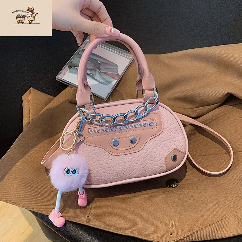 Сумки через плечо для женщин, роскошная стильная маленькая сумка, дизайнерская женская летняя популярная универсальная ручная маленькая сумка, оптовая продажа
Сумки через плечо для женщин, роскошная стильная маленькая сумка, дизайнерская женская летняя популярная универсальная ручная маленькая сумка, оптовая продажа