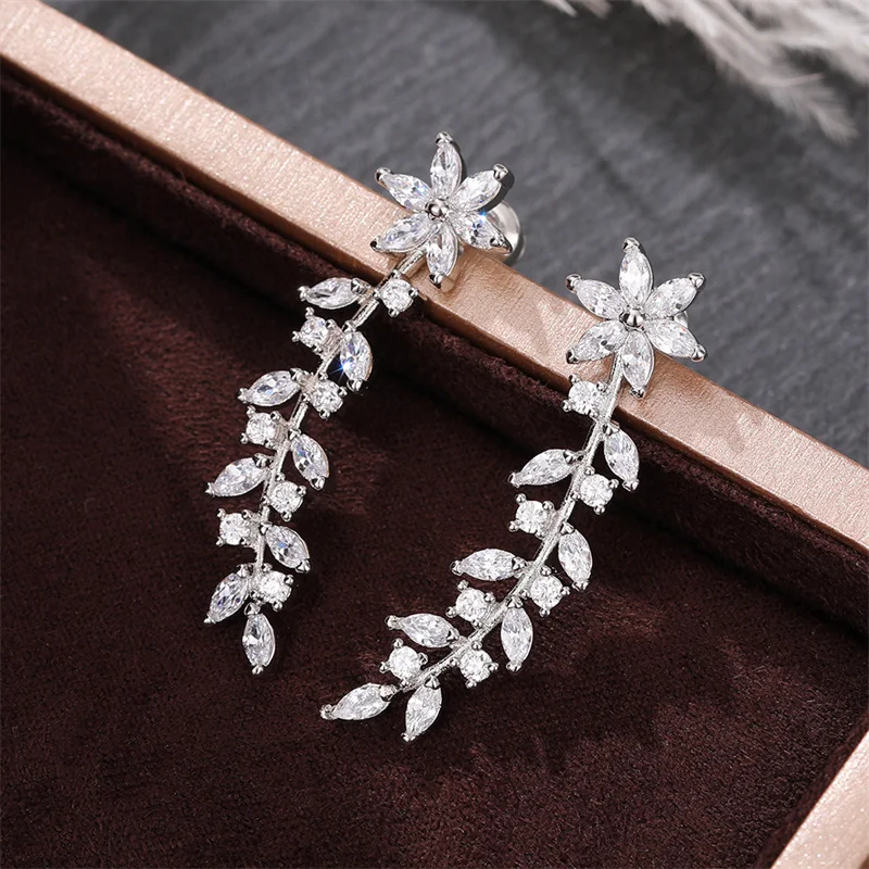 Huitan Aesthetic Flower Stud Earrings Climb Ear Earrings Exquisite Women's Ear Accessories with Dazzling CZ New Fashion Jewelry Huitan Aesthetic Flower Stud Earrings Climb Ear Earrings Exquisite Women's Ear Accessories with Dazzling CZ New Fashion Jewelry